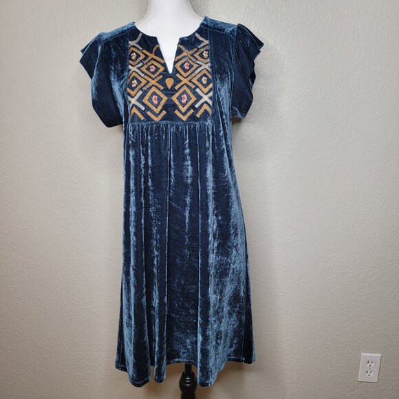 THML Dresses & Skirts - Anthropologie THML Navy Blue Velvet Embroidered Boho Dress Size Medium